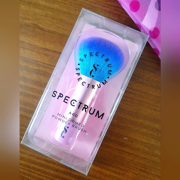 💥FREE with 3/$30 BUNDLE💥Spectrum A01 Mini Domed Powder Brush - Picture 1 of 2
